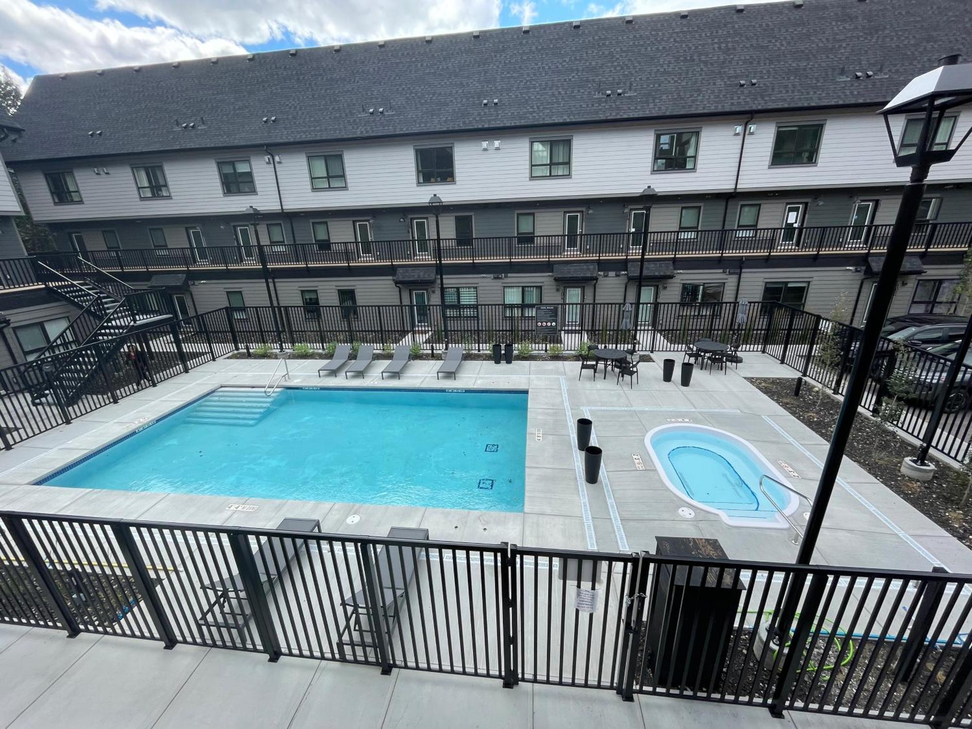 Three Townhouse Combo - Family Mountain Retreats Apartment *